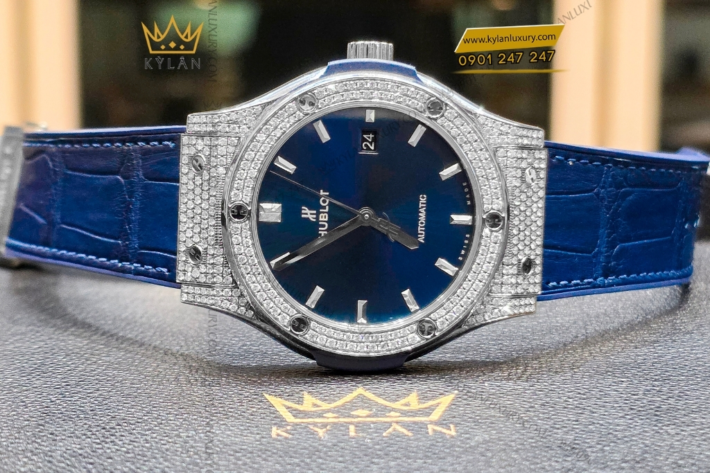 Kỳ Lân Luxury hublot classic fusion blue titanium pave 42mm 3 Đồng hồ Hublot Classic Fusion Blue Titanium Pave 42mm