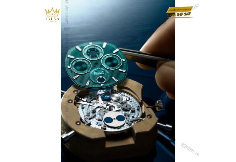 Đồng hồ Piaget Polo Perpetual Calendar Ultra-Thin mặt số guilloché G0A48005