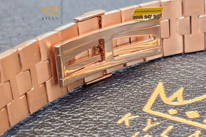 Dây đồng hồ vàng nguyên khối Au750 đính kim cương khắc tên