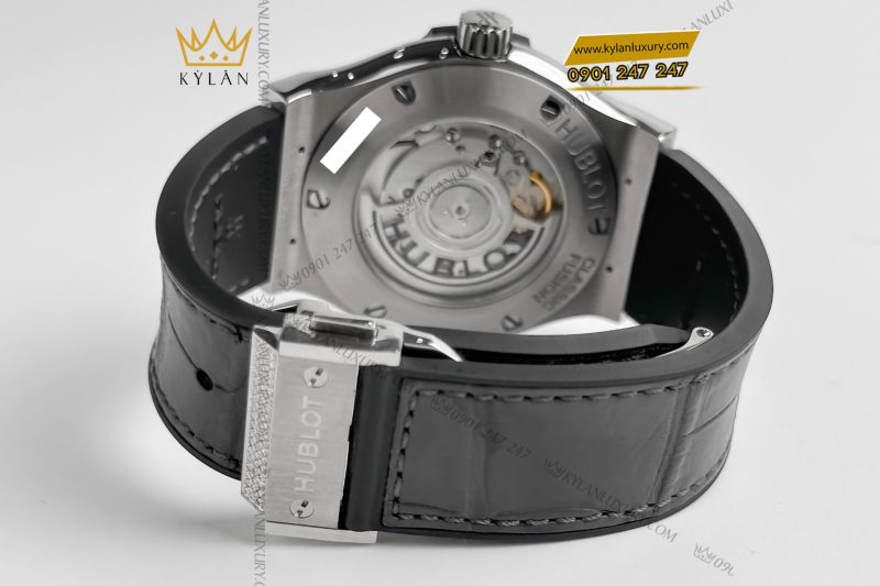 Đồng hồ Hublot Classic Fusion Grey Titanium custom kim cương 42mm