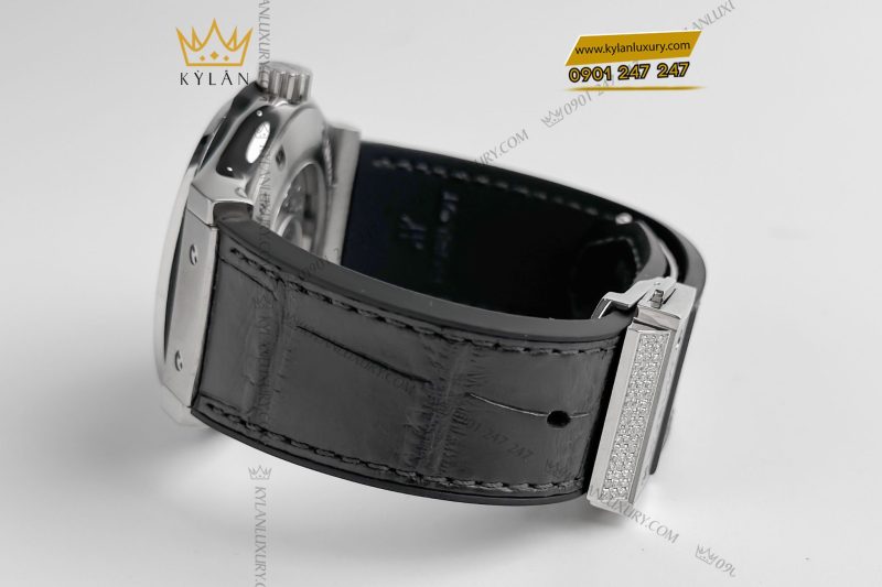 Đồng hồ Hublot Classic Fusion Grey Titanium custom kim cương 42mm