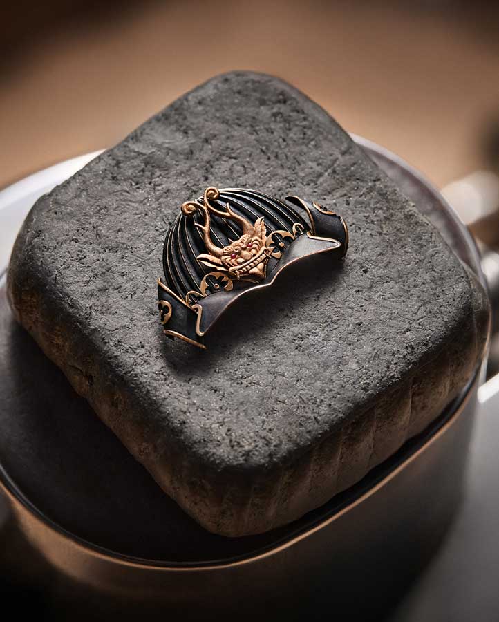 Kỳ Lân Luxury Dong ho Louis Vuitton Tambour Bushido Automata 2 Đồng hồ Louis Vuitton Tambour Bushido Automata