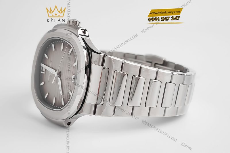 Đồng hồ Patek Philippe Nautilus 7118/1A-011