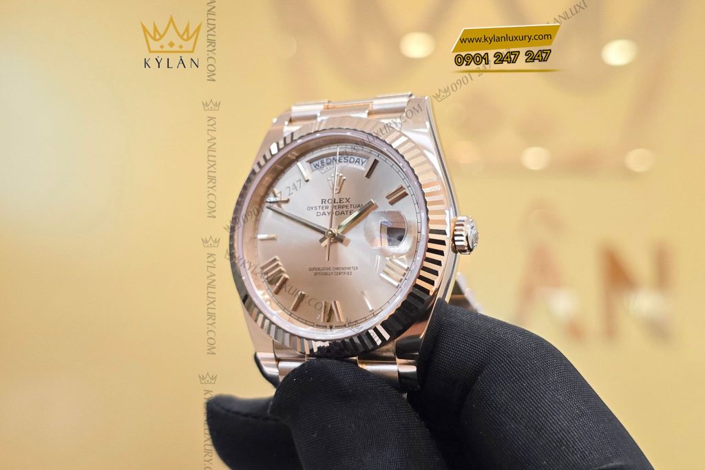 Kỳ Lân Luxury Dong ho Rolex Day Date 40 228238 0006 Yellow Gold mat Champagne coc la ma 6 Đồng hồ Rolex Day-Date 40 228238-0006 Yellow Gold mặt Champagne