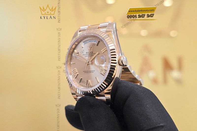 Đồng hồ Rolex Day-Date 40 228238-0006 Yellow Gold mặt Champagne