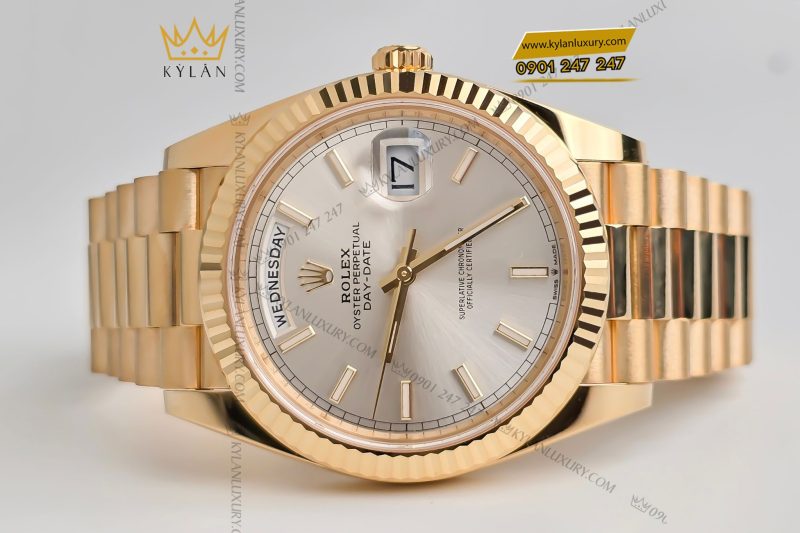 Đồng hồ Rolex Day-Date 40 228238-0066 Yellow Gold mặt số bạc