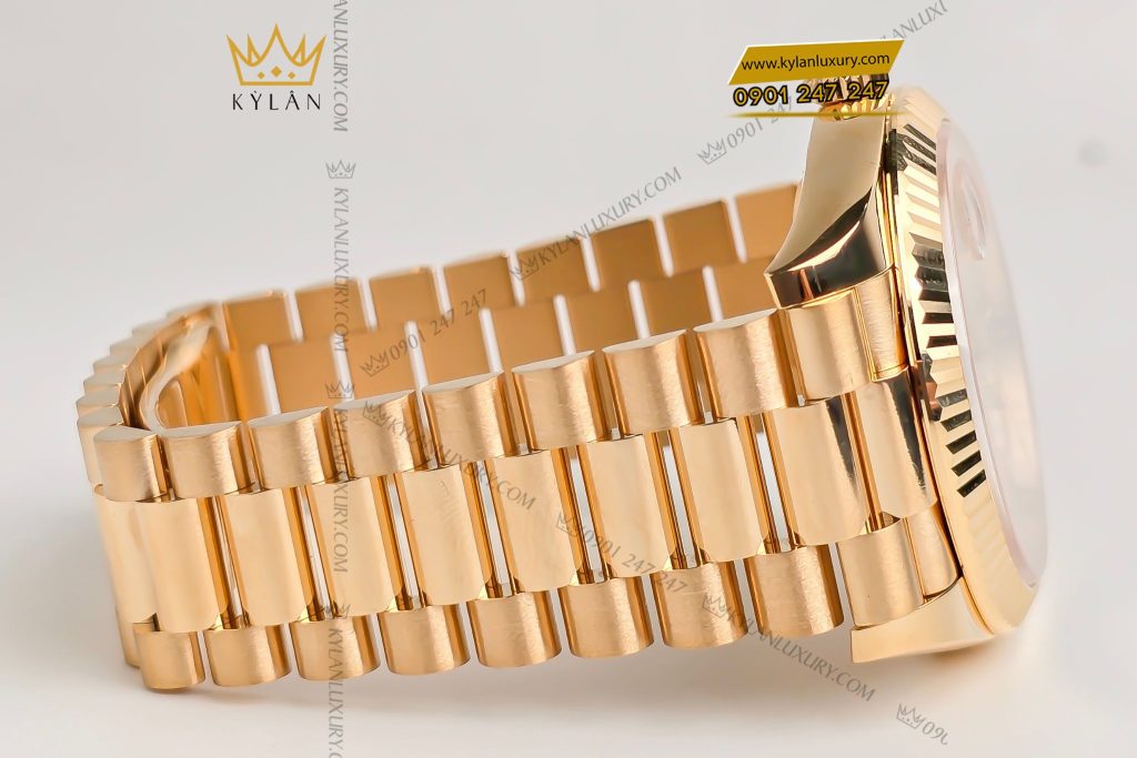 Kỳ Lân Luxury Dong ho Rolex Day Date 40 228238 0066 Yellow Gold mat so bac 3 Đồng hồ Rolex Day-Date 40 228238-0066 Yellow Gold mặt số bạc