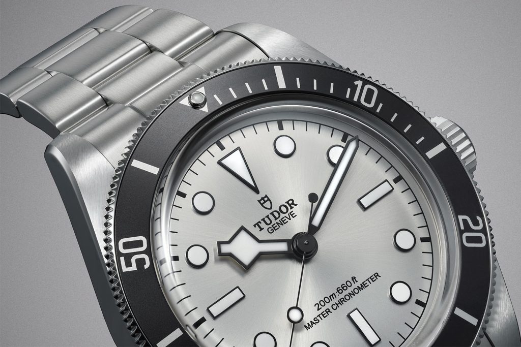 Kỳ Lân Luxury Dong ho Tudor Black Bay 68 43mm 1 Đồng hồ Tudor Black Bay 2025