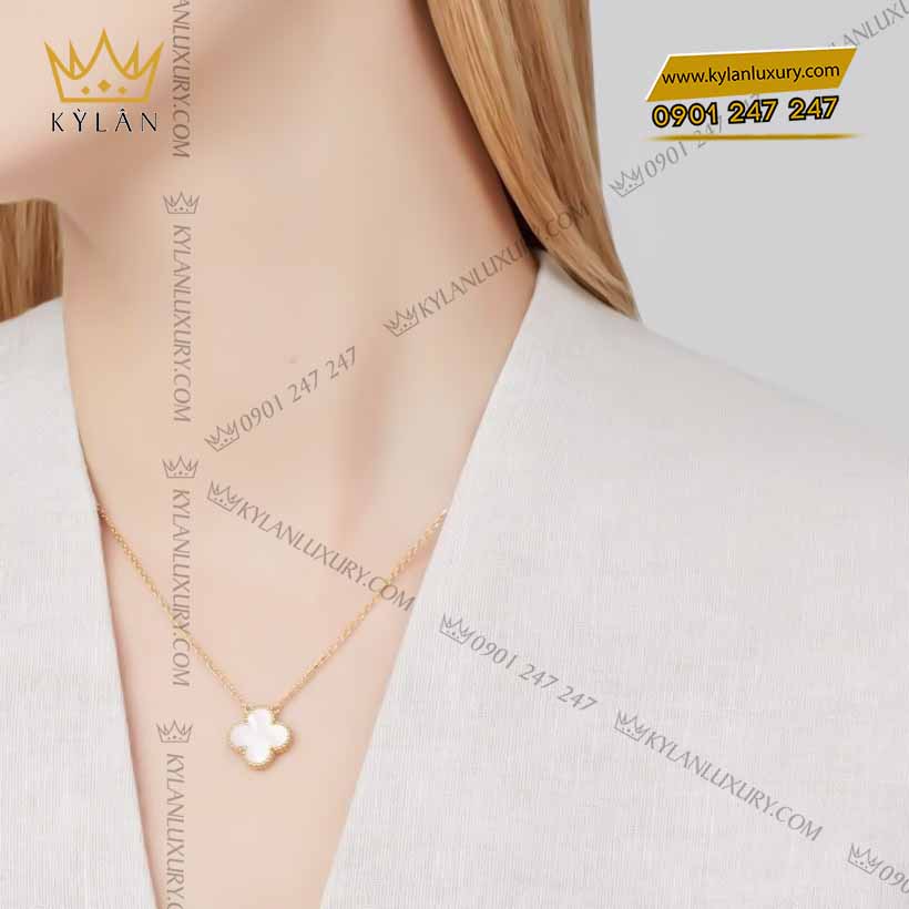 Kỳ Lân Luxury day chuyen co bon la vang nguyen khoi au750 mat xa cu 6 Dây chuyền cỏ bốn lá vàng nguyên khối Au750 mặt xà cừ