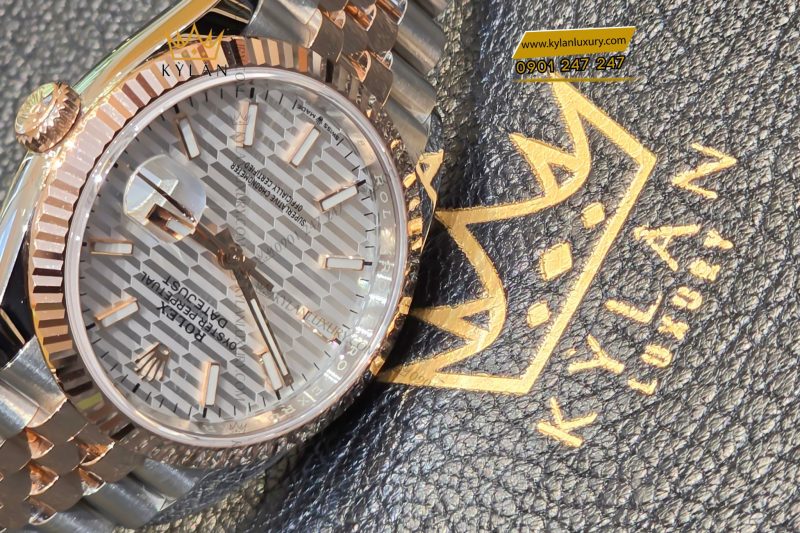 Đồng hồ Rolex Datejust 36 126231-0033 mặt số họa tiết gấp nếp ánh bạc