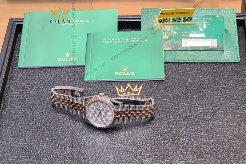 Đồng hồ Rolex Datejust 36 126231-0033 mặt số họa tiết gấp nếp ánh bạc