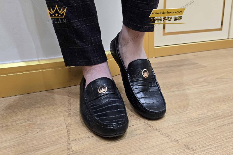 Giày da cá Alligator đính logo vương miện Kỳ Lân