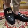 giay-nam-da-ca-alligator-dinh-logo-vuong-mien-full-kim-cuong