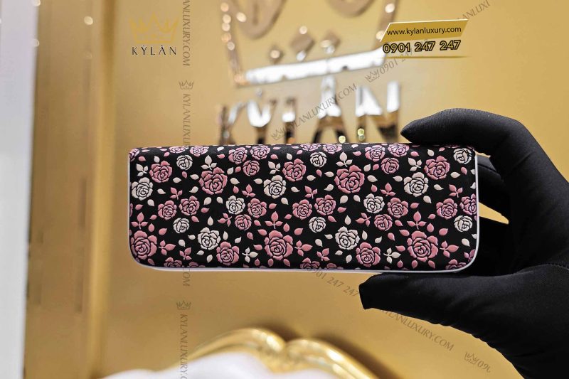 Hộp đựng mắt kính bông hoa