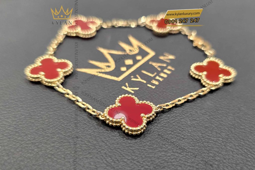 Kỳ Lân Luxury lac tay co bon la vang nguyen khoi au750 da quy do 3 1 Lắc tay cỏ bốn lá vàng nguyên khối Au750 đính đá quý đỏ
