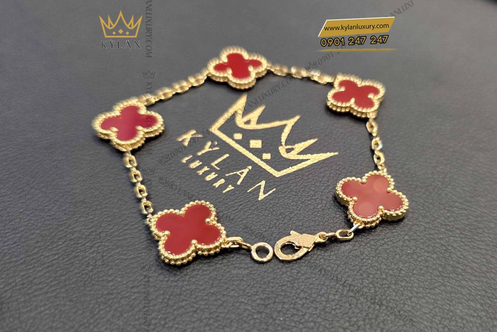 Kỳ Lân Luxury lac tay co bon la vang nguyen khoi au750 da quy do 4 Lắc tay cỏ bốn lá vàng nguyên khối Au750 đính đá quý đỏ