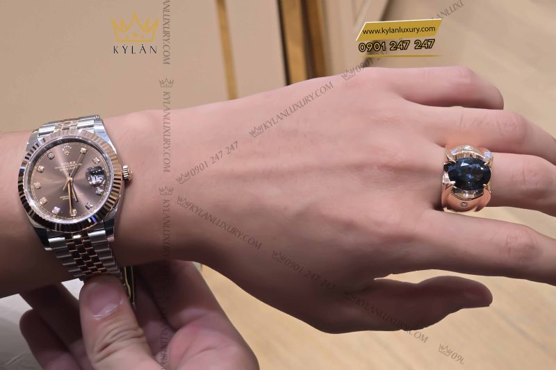 Nhẫn nam vàng nguyên khối Au750 đính đá quý xanh