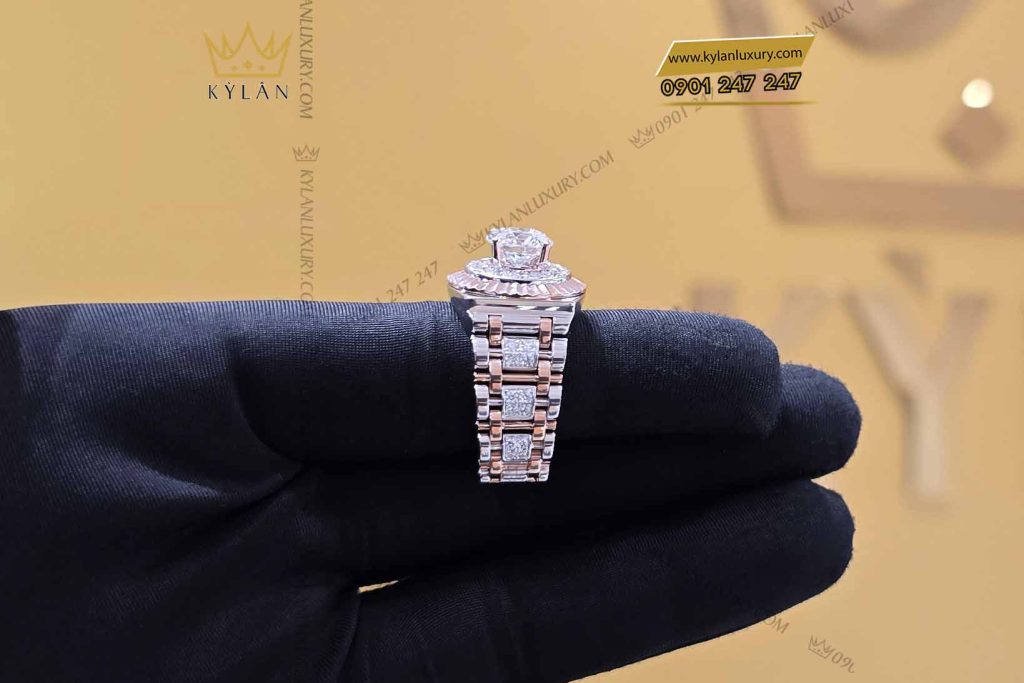 Kỳ Lân Luxury nhan rolex demi vang nguyen khoi au750 dinh vien chu 8ly1 3 Nhẫn Rolex demi vàng nguyên khối Au750 đính viên chủ 8ly1