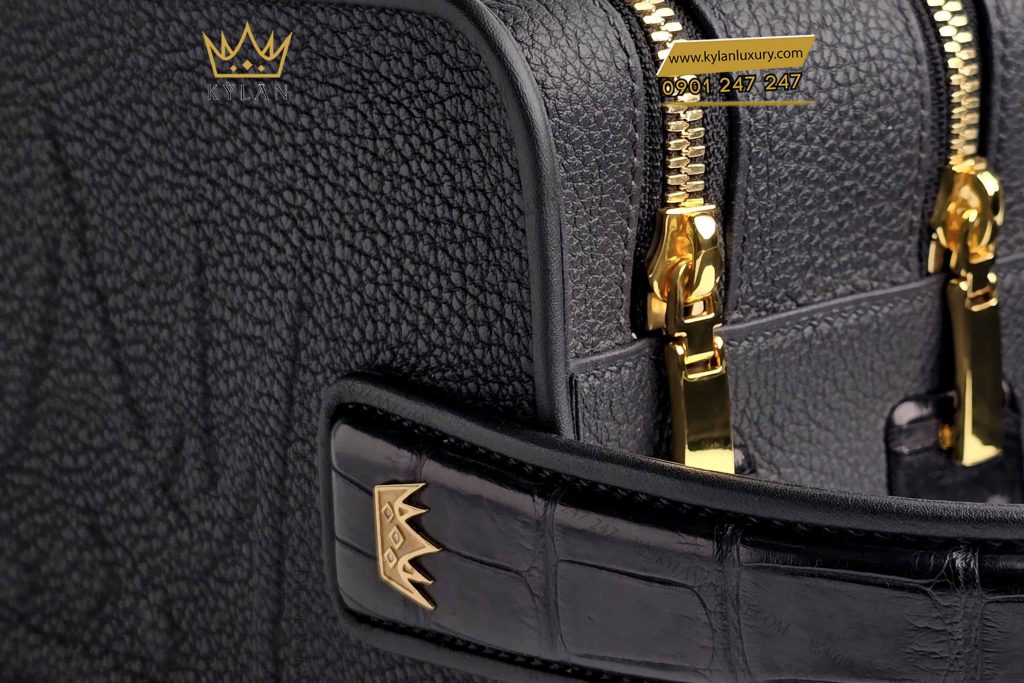 Kỳ Lân Luxury tui kylan golf da togo mix da alligator dinh logo vuong mien 6 Túi KyLan Golf da Togo mix da Alligator đính logo vương miện