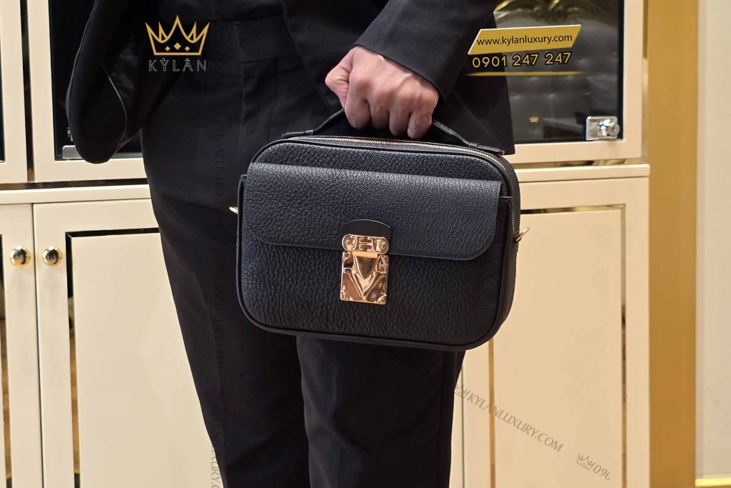 Kỳ Lân Luxury tui xach da togo dinh logo hv vang au750 6 1 Túi xách da Togo đính logo HV vàng nguyên khối Au750
