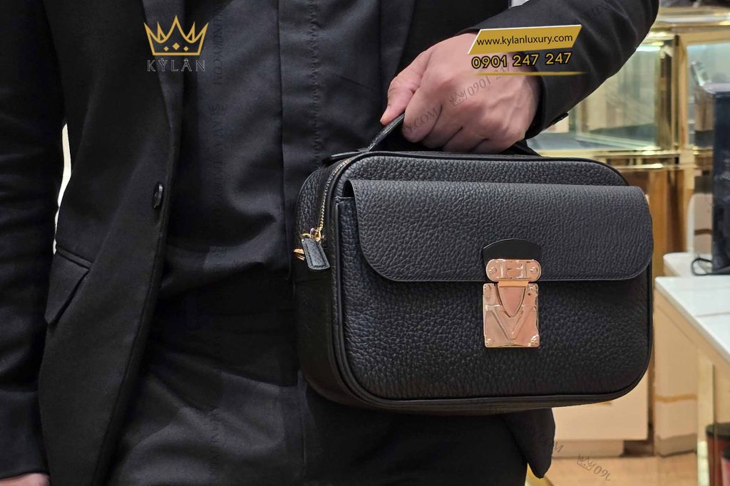 Kỳ Lân Luxury tui xach da togo dinh logo hv vang au750 7 1 Túi xách da Togo đính logo HV vàng nguyên khối Au750