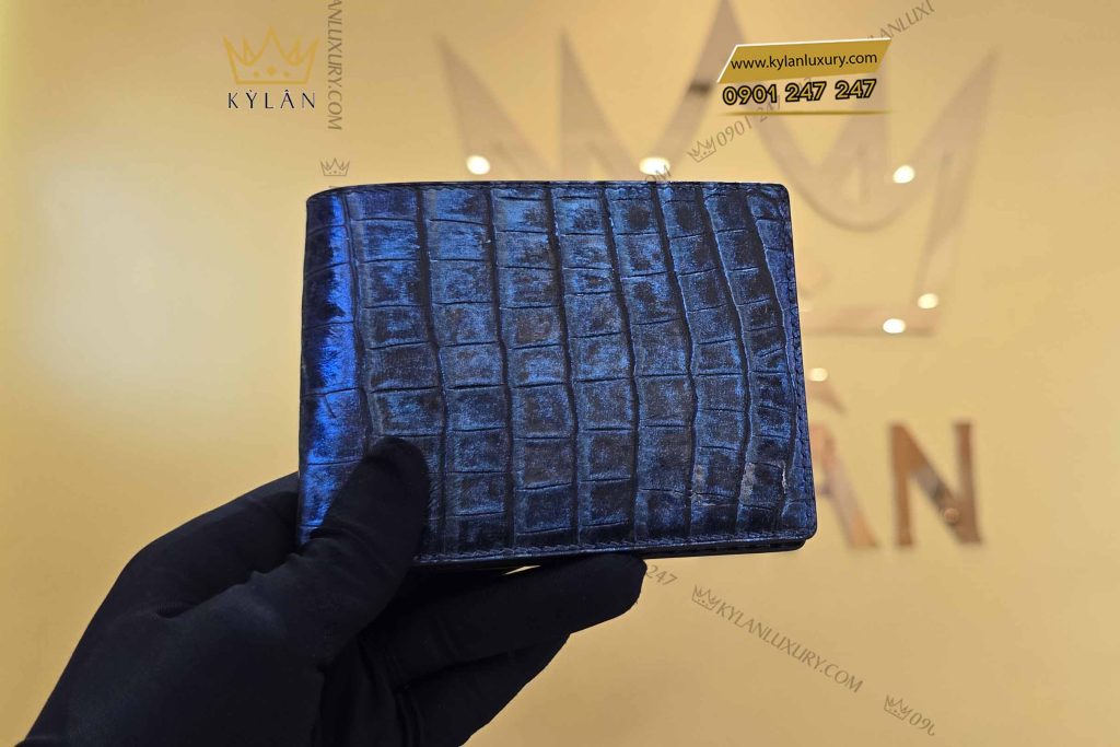 Kỳ Lân Luxury vi nam da ca alligator xanh duong 7 Ví nam da cá Alligator xanh dương