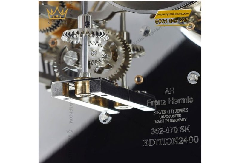 Đồng Hồ Cơ Hermle 22823-V10352 – Nghệ Thuật Cho Không Gian Sống Đẳng Cấp