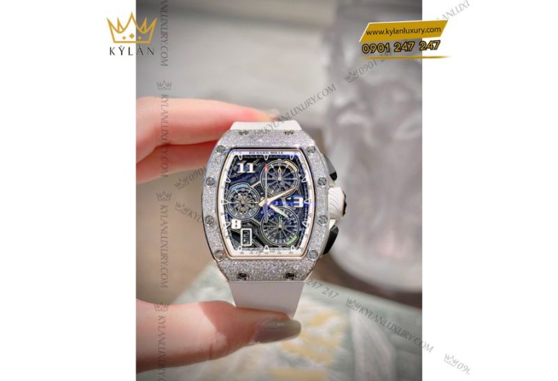 Đồng hồ RM 72-01 Snow-set là phiên bản đặc biệt thuộc dòng Lifestyle nổi tiếng của Richard Mille – nơi mọi yếu tố đều hướng đến cảm hứng sống trọn từng khoảnh khắc.