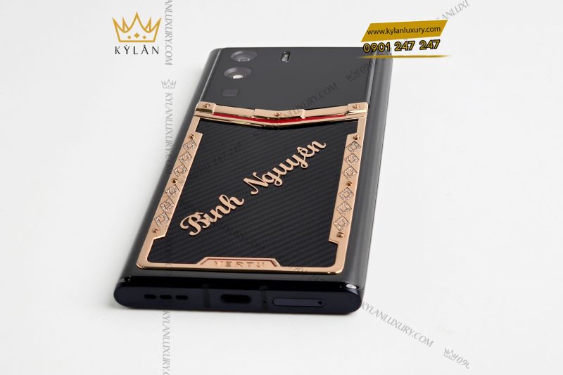 Điện thoại Vertu MetaVertu Carbon điểm vàng, khắc chữ