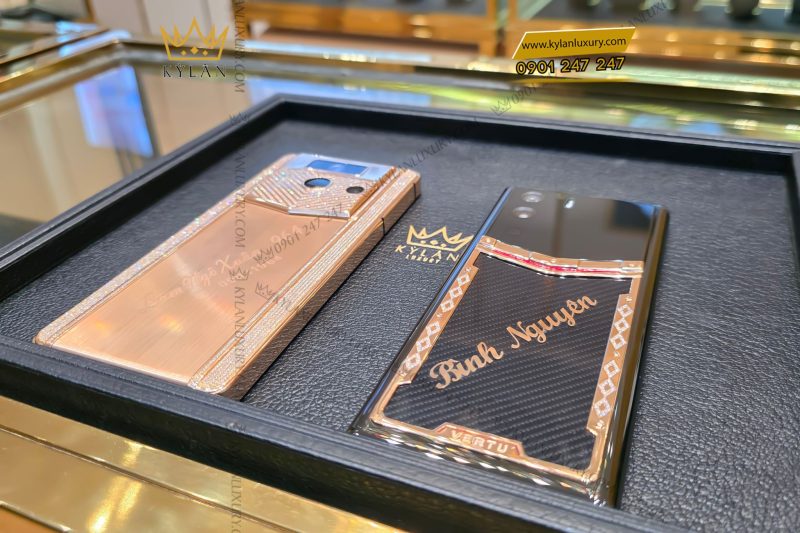Điện thoại Vertu MetaVertu Carbon điểm vàng, khắc chữ