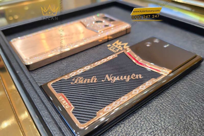 Điện thoại Vertu MetaVertu Carbon điểm vàng, khắc chữ