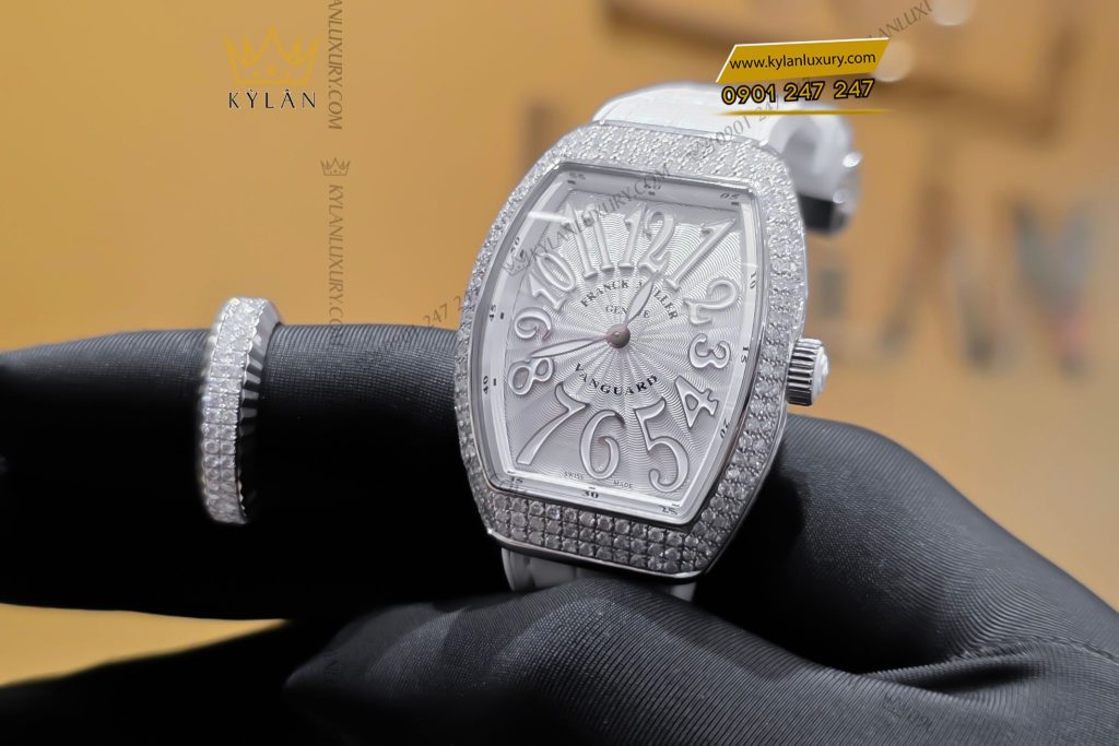 Kỳ Lân Luxury Dong ho Franck Muller Lady White Full Diamond V32 QZ 3 Đồng hồ Franck Muller Vanguard Lady White Full Diamond V32 QZ