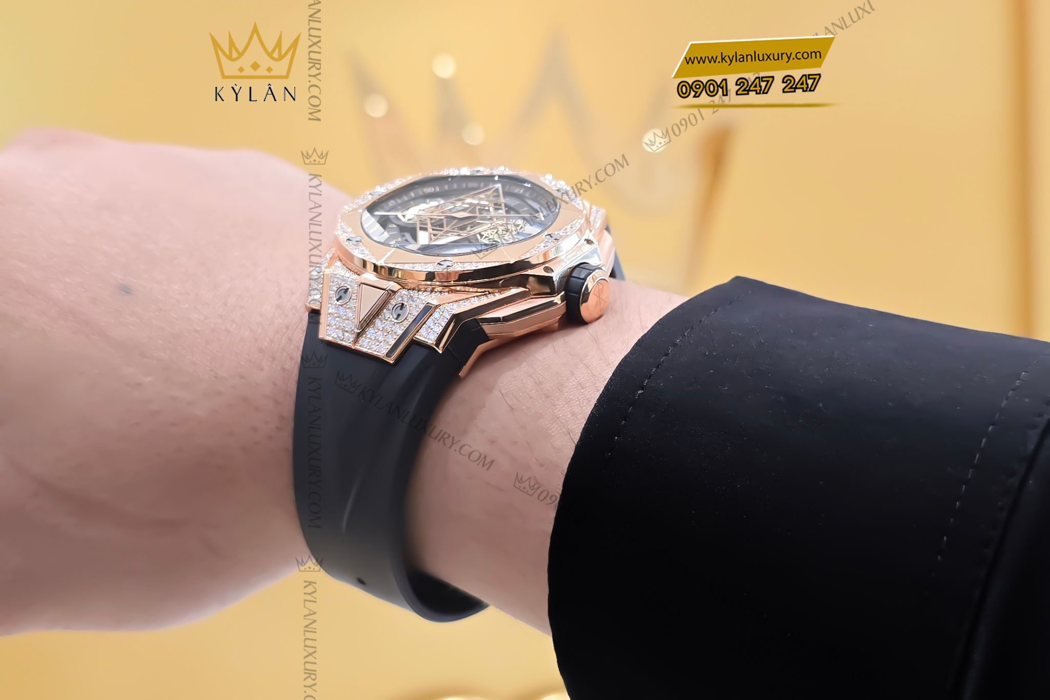 Kỳ Lân Luxury Dong ho Hublot Big Bang Sang Bleu II King Gold Pave 45mm 12 Đồng hồ Hublot Big Bang Sang Bleu II King Gold Pave 45mm