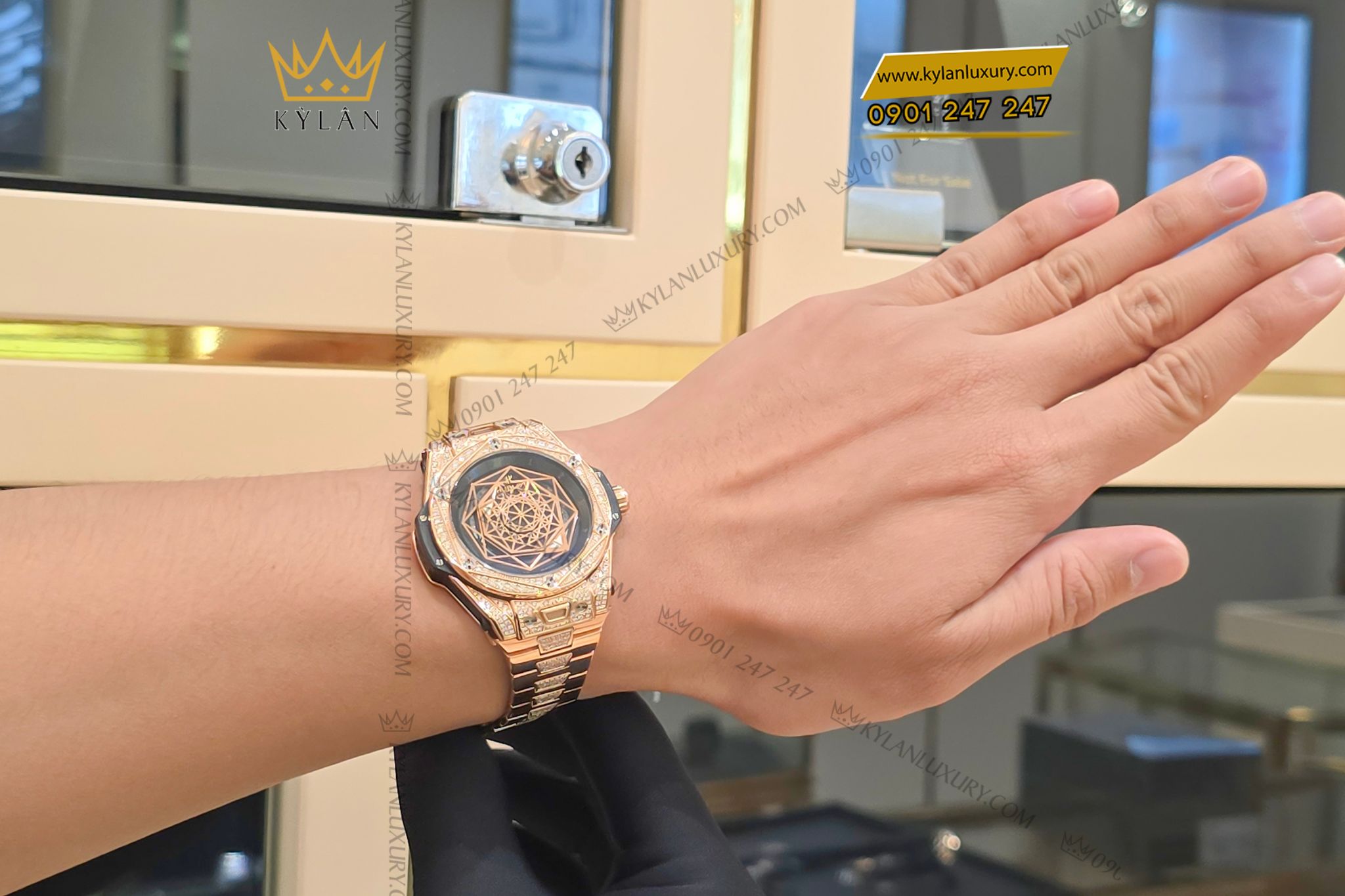 Kỳ Lân Luxury Dong ho Hublot Big Bang Sang Bleu King Gold Pave custom day 39mm 14 Đồng hồ Hublot Big Bang Sang Bleu King Gold Pave custom dây LDH 39mm