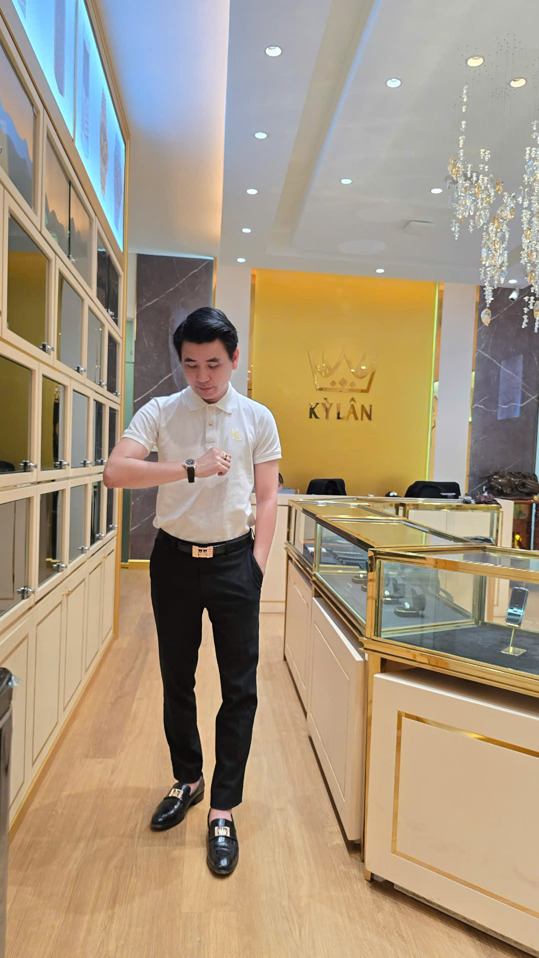Kỳ Lân Luxury Dong ho Patek Philippe Aquanaut 5167R 001 Rose Gold 4 Đồng hồ Patek Philippe Aquanaut 5167R-001 Rose Gold
