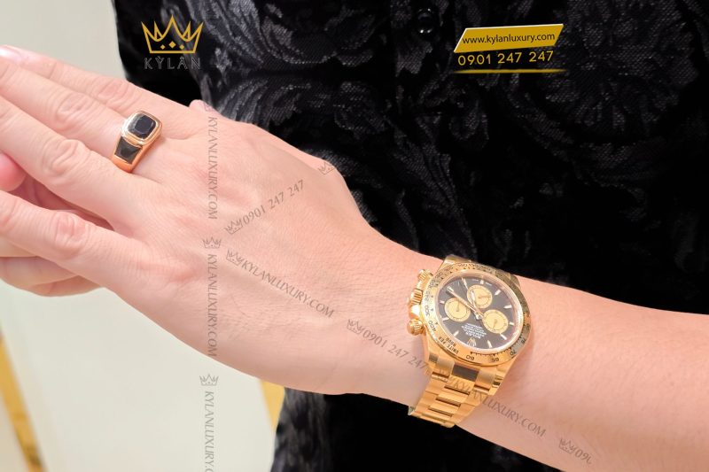 Đồng hồ Rolex Cosmograph Daytona 40 126508-0002 mặt đen vàng Champagne