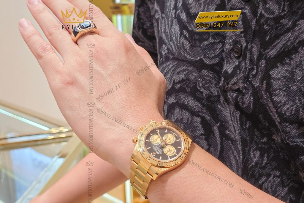 Kỳ Lân Luxury Dong ho Rolex Cosmograph Daytona 126508 mat so den vang Champagne 3 Đồng hồ Rolex Cosmograph Daytona 40 126508-0002 mặt đen vàng Champagne
