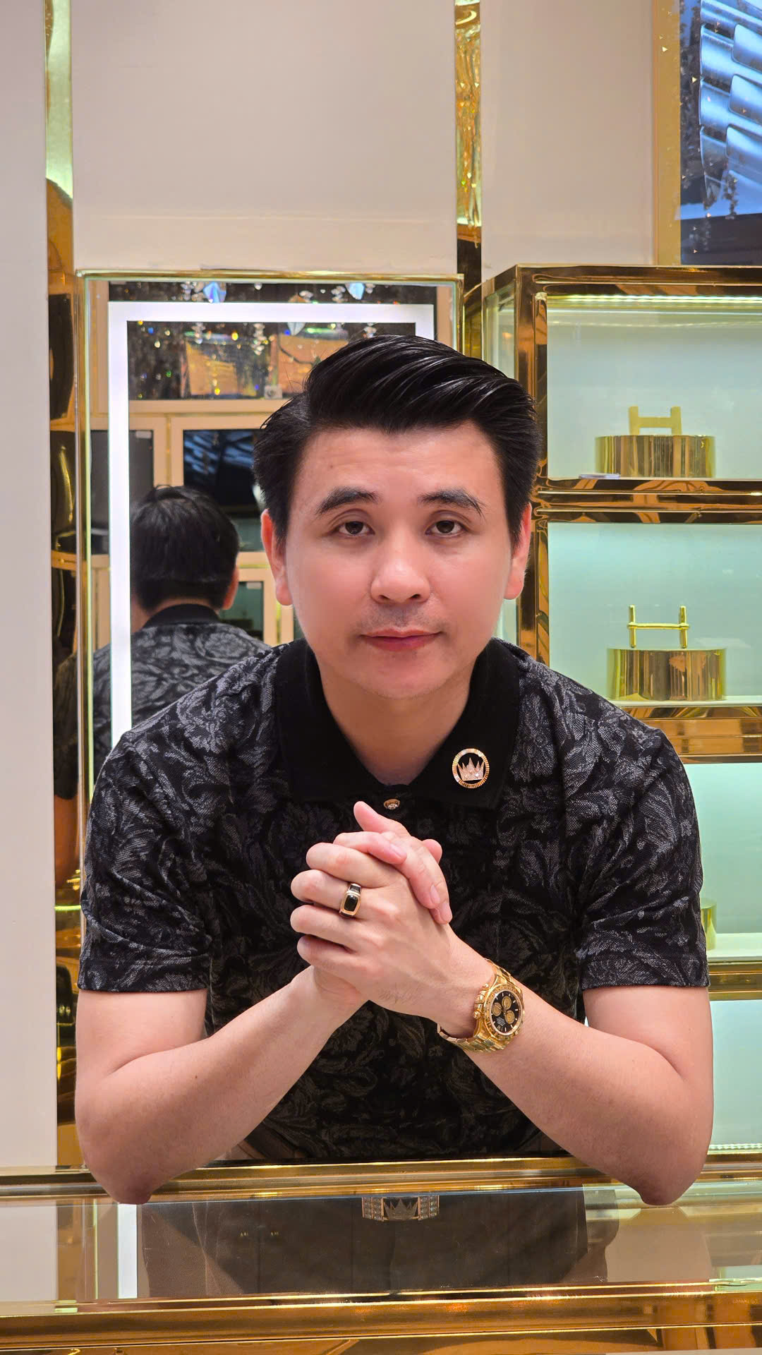 Kỳ Lân Luxury Dong ho Rolex Cosmograph Daytona 40 126508 0002 mat so den vang Champagne 3 Đồng hồ Rolex Cosmograph Daytona 40 126508-0002 mặt đen vàng Champagne