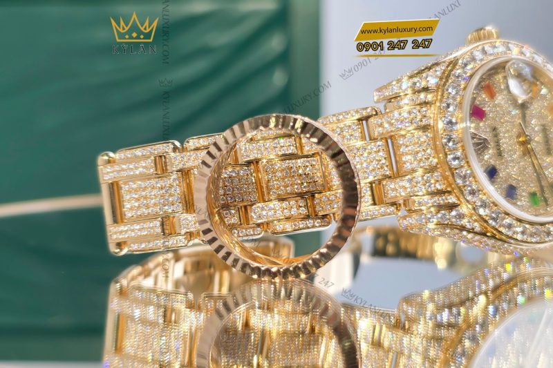 Đồng hồ Rolex Datejust custom vàng đính full kim cương, cọc số Rainbow 31mm