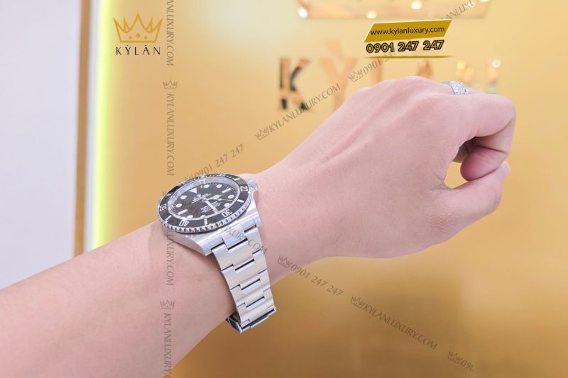 Đồng hồ Rolex Submariner 124060-0001 mặt số đen