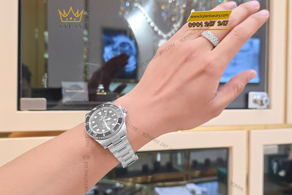 Kỳ Lân Luxury Dong ho Rolex Submariner 124060 0001 mat so den 14 Đồng hồ Rolex Submariner 124060-0001 mặt số đen