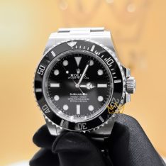 Đồng hồ Rolex Submariner 124060-0001 mặt số đen