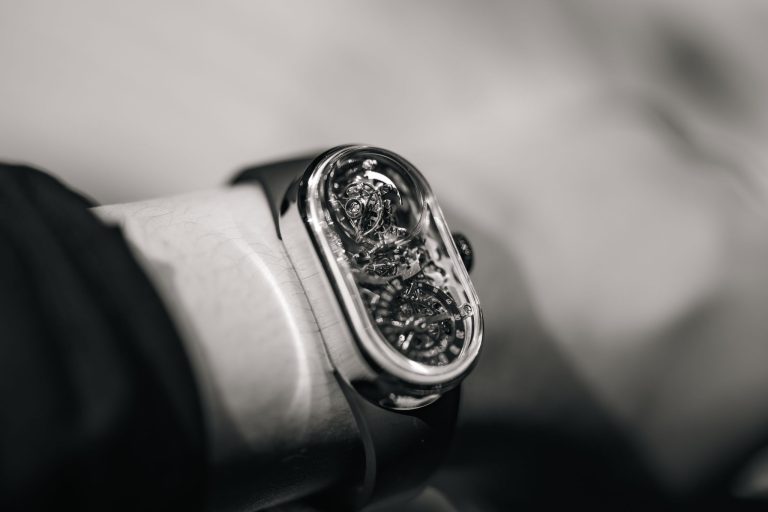 Kỳ Lân Luxury Dong ho Trung Quoc Fam Al Hut Mobius Mark I 1 Đồng hồ Trung Quốc Fam Al Hut Möbius Mark I