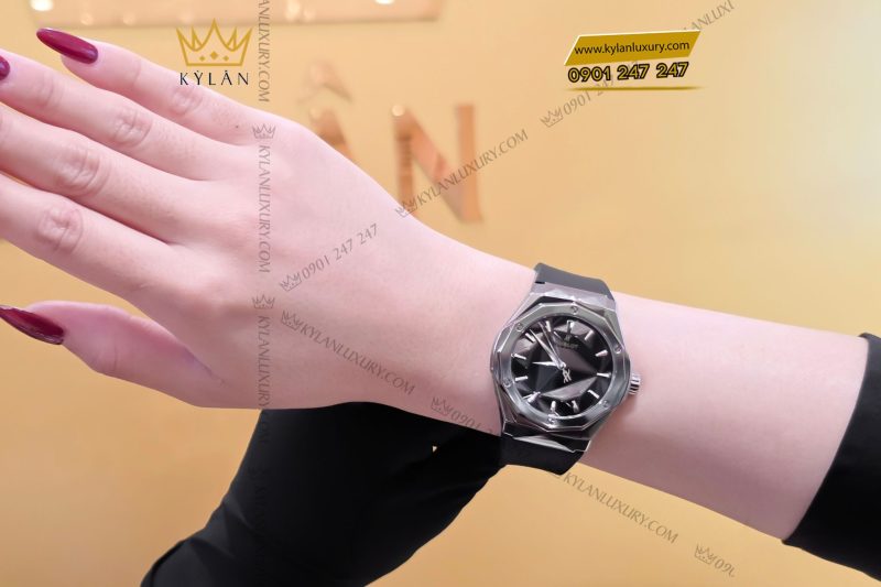Đồng hồ Hublot Classic Fusion Orlinski Titanium Black 40mm