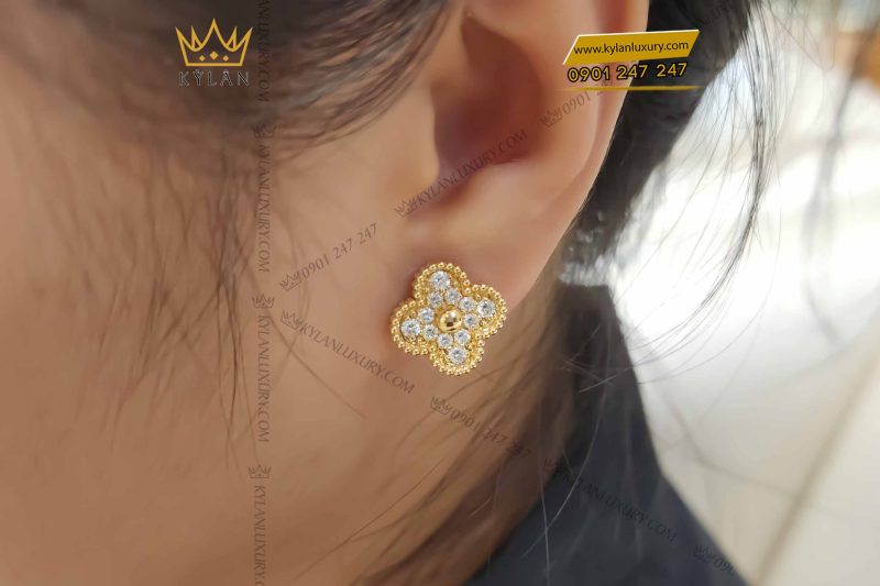 Bông tai cỏ bốn lá vàng hồng nguyên khối Au750 đính kim cương