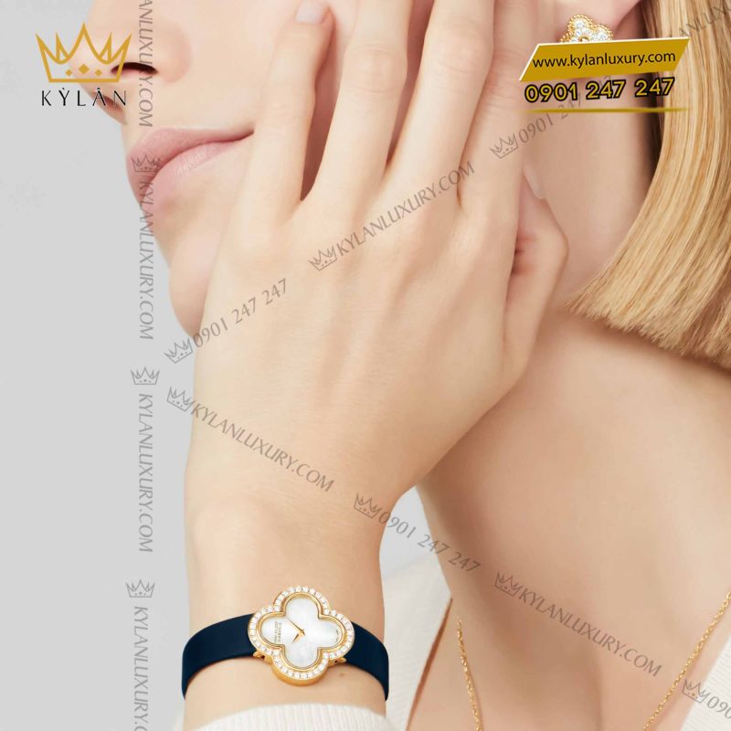 Bông tai cỏ bốn lá vàng hồng nguyên khối Au750 đính kim cương