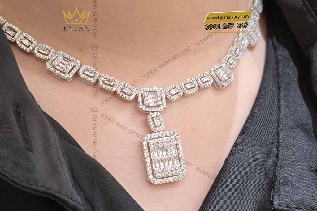Kỳ Lân Luxury day chuyen nu vang trang nguyen khoi au750 dinh kim cuong 2 7 Dây chuyền nữ vàng trắng nguyên khối Au750 đính kim cương