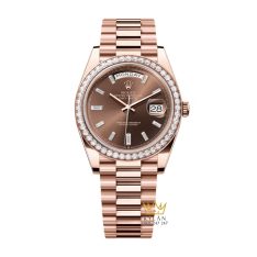 Đồng hồ Rolex Day Date 40 mặt số Chocolate vành kim cương 228345RBR-0006