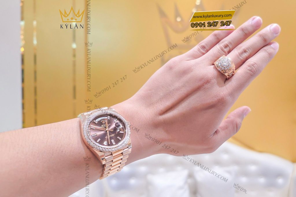 Kỳ Lân Luxury dong ho rolex day date 40 228345 mat chocolate 13 Đồng hồ Rolex Day Date 40 mặt số Chocolate vành kim cương 228345RBR-0006