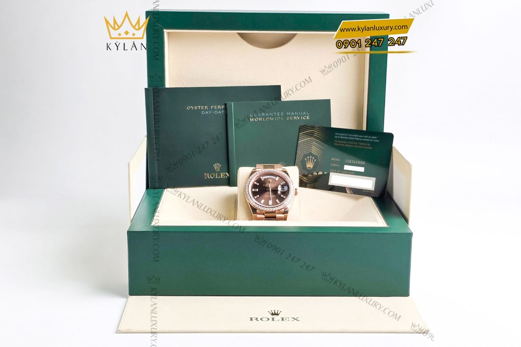Kỳ Lân Luxury dong ho rolex day date 40 228345 mat chocolate 8 Đồng hồ Rolex Day Date 40 mặt số Chocolate vành kim cương 228345RBR-0006